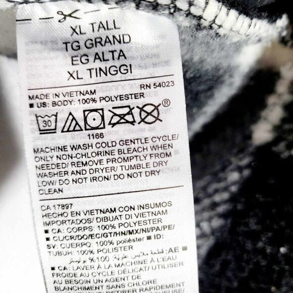 GAP XL Pull over tall wool sweater.Color Black and White - Picture 3 of 10